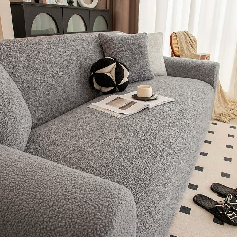 
                  
                    Premium plush slipcover - Scratch-resistant protection
                  
                